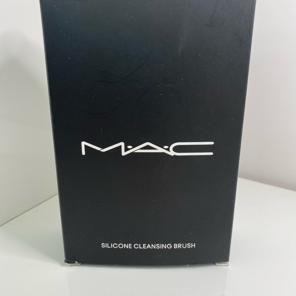 😻NIB MAC COSMETICS SILICONE CLEANSING BRUSH